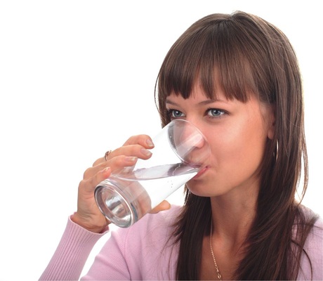 Auch wenn unser Trinkwasser bedenkenlos getrunken werden kann, ist es nicht steril und enthält Mikroorganismen.