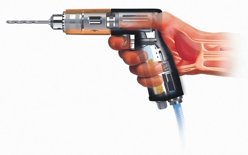 Das Werkzeug als ­Verlängerung der Hand: Insbesondere der ­Pistolengriff mit einem Winkel von 70 Grad zur Längs­achse entspricht dem natürlichen Griff­winkel der Hand und eignet sich deswegen für ­viele Aufgaben.