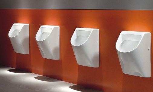 Die Urinale der Keramag-Serie Renova Nr.1 Plan können ab sofort mit dem elektronischen Spülsystem Flushcontrol 1000 ausgestattet werden, das den Wasserverbrauch auf 0,5 l pro Spülgang senkt.