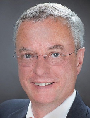 Andres Lücke (Geschäftsführer des BDH): „Der derzeitige PV-Boom geht zu Lasten der Solarthermie. Verbraucher können das Geld nur ein Mal in die Hand nehmen.“