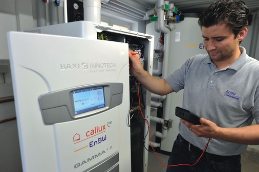 Ein installiertes Brennstoffzellen-Heizgerät von Baxi aus dem ­Praxistest Callux in Deutschland, bei dem Energieversorger und ­Hersteller zusammenarbeiten.