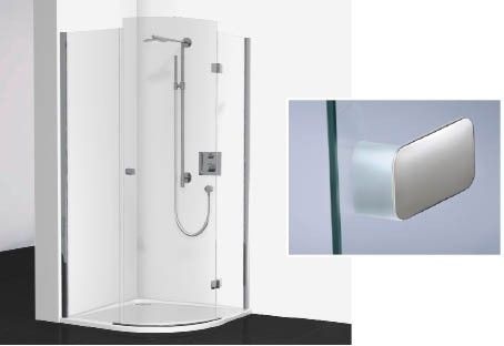 Ihre Leichtigkeit verdankt die Duschabtrennung Highline neu von Artweger dem besonderen Materialmix bei Griffen und Scharnieren.