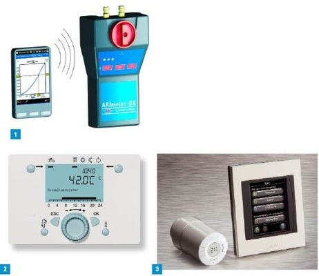1 Das Durchfluss- und Differenzdruck-Messgerät Arimetec-DX von Ari-Armaturen ist smartphonefähig und drahtlos nutzbar durch Blue­tooth-Technologie.2 Mit der integrierten Systemregelung ISR von Brötje lassen sich die Öl- und Gas-Brennwertgeräte ab der Serie E einfacher und umfassender einstellen.3 Living Connect (links im Bild) funktioniert per Funk. Der Ther­mostat wird über das Zentralgerät Danfoss Link (rechts im Bild) gesteuert. Die Steuereinheit kann mit einem Unterputz- oder Aufputz-Netzteil installiert werden.