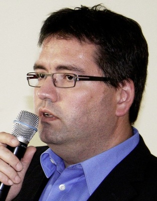 Peter Blasitzke (Gentner Verlag) zum Onlinekatalog www.shk-barrierefrei.de: „Über 60 Hersteller sind mit ihren ­Barrierefrei-Produkten ­gelistet. Den Handwerkern bietet das ­Portal zahlreiche Vorteile.“