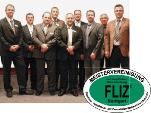 Der FLIZ-Vorstand vergibt ein Stipendium für die Ausbildung zum Meister (v. l.): Rainer Brodbeck, Joachim Wallner, Harald Müller, Dieter Rockenstein, Thilo Segl, Heiko Krieg, Friedrich Häfner (Vorsitzender), Manfred Härterich und Uwe Zimpfer.