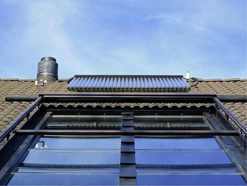 Das EEWärmeG schreibt für Neubauten Anteile für regenerative Energien vor. Dabei lassen sich verschiedene Wärmequellen nach einer Berechnungsvorschrift kombinieren.