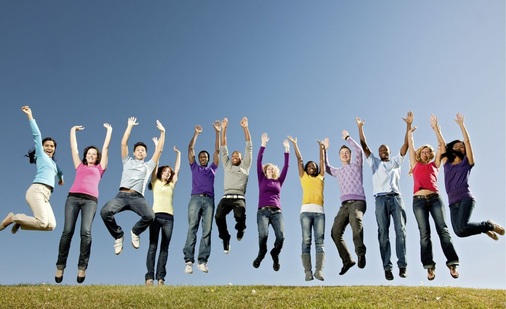 Der Run auf den beruflichen Nachwuchs hat längst eingesetzt. Insbesondere die Industrie zieht bereits alle Register. In diesem Haifischbecken muss sich die SHK-Branche nun behaupten.