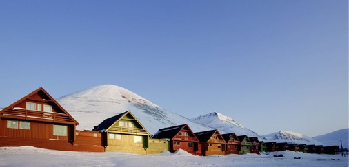 Feldstudien in Skandinavien haben ergeben, dass Heizkörper energieeffizienter sind als Flächenheizungen. Den Ausschlag gibt dabei die flinke Systemdynamik.