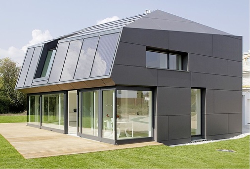 Eine andere Perspektive zeigt beim „Haus der Zukuft“ etwas mehr vom Solardach .