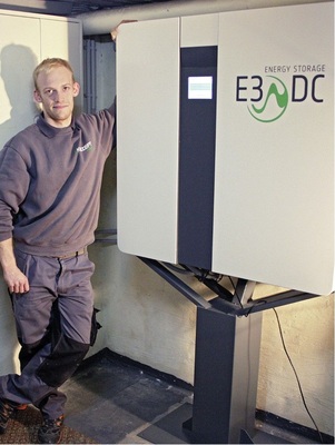 Speichersystem Storage S10 des Herstellers E3/DC, das AS Solar seit 2012 anbietet. - © AS Solar
