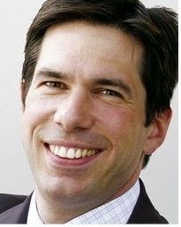 Dr. Daniel Häußermann rundete das fundierte Informationsspektrum des Viega-Fachsymposiums mit rechtlichen Rahmenbedingungen zu Planung, Ausführung und Betrieb von Trinkwasser-Installationen ab.