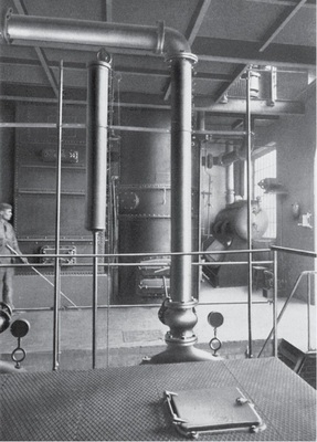 Generatorgas-Anlage in der 1906 errichteten Gasgerätefabrik von Junkers in Dessau. Das Foto ist aus der Imagebroschüre von Junkers von 1913.