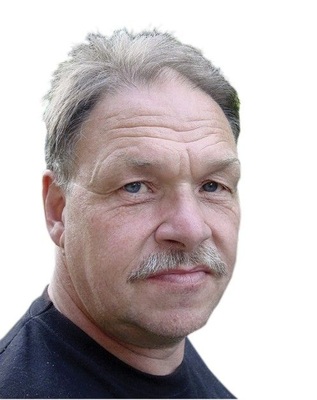 Bernd Gräwinger von Gräwinger Sanitär und ­Heizungstechnik aus Wuppertal.„Vier bis fünf Anlagen werden pro Jahr von mir hydraulisch abgeglichen. Bei Kesseltausch ist der Abgleich in jedem Fall Pflicht. Viele Kunden stellen danach eine gleichmäßige Wärmeverteilung in ihren Räumen fest. Da ich meine Kunden nach Abschluss des hydraulischen Abgleichs noch einmal auf die richtige Bedienung der Thermostatköpfe oder elek­tronischen Regler hinweise, ist der Erfolg sichergestellt.“