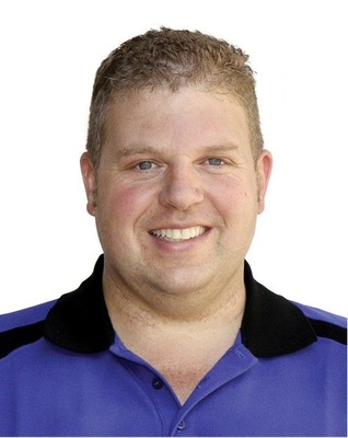 Achim Richter von Richter ­Sanitär-und Heizungs­technik aus Herrsching.„Mit einer geringen Investition erreicht man durch hydraulischen Abgleich mehr Heizkomfort, geringeren Energieverbrauch und eine Reduzierung der Umweltbelastung. In Zeiten, in denen täglich über Energiekosten und Klimawandel diskutiert wird, sollte jeder sein Möglichstes geben, um hier entgegenzuwirken. Wir sehen im hydraulischen Abgleich eine Maßnahme, die für jeden Immobilienbesitzer finanzierbar ist und sich sofort effektiv bemerkbar macht.“