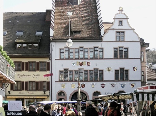 In Staufen im Breisgau ist die Sanierung der Bohrlöcher abgeschlossen. Nun hoffen die Bewohner der Altstadt auf ein Ende der Hebungen.