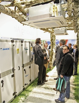 Ganz auf ­Natur machte der durchaus nicht nur wegen der Klimageräte sehenswerte Stand von ­Daikin.