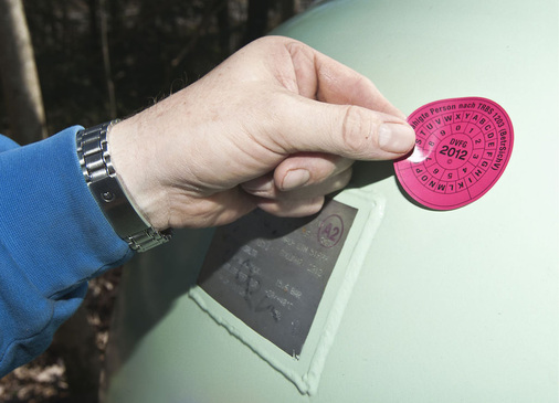 Für ihre Kunden behalten die Flüssiggasanbieter die gesetzlich vorgeschriebenen Prüfungen und Wartungsarbeiten stets im Blick.