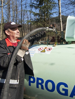 Der Flüssiggas-versorger stellt die Neubefüllung des Tanks sicher. - © Progas
