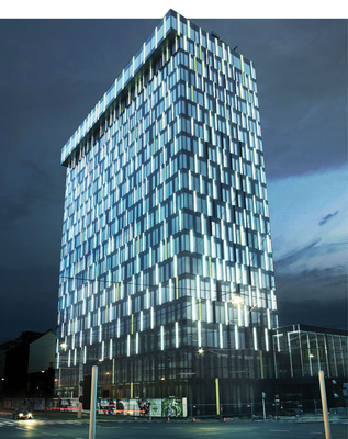 Im Passivhochhaus ­Power Tower in Linz wachsen Wärme­pumpen, Energiespeicher und das intelligente Stromnetz zusammen.