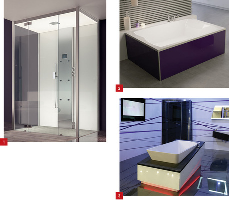 1 Wellnesserlebnis zu zweit: im Dampf- und Duschbad SensePerience von Hoesch Design.<br />2 Badewanne kreativ gestalten: Glasverkleidungen im individuellen Design.<br />3 Nach langer Entwicklungszeit präsentierte Hoesch das Badezimmer des amerikanischen Architekten und Designers Daniel Libeskind.