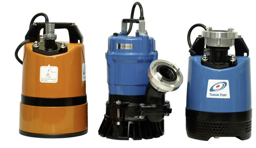 Eine Pumpe für die Gebäudeentwässerung und zwei für draußen, je nach Bedarf (v.l): die Tsurumi-Serien LSC, HS und LB.