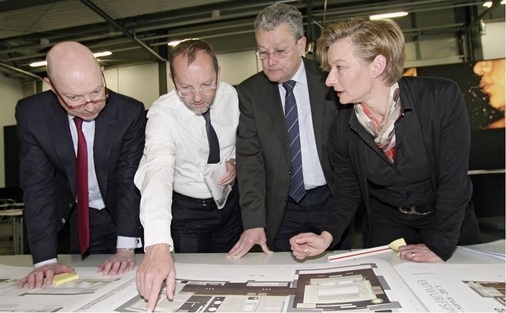  Harte Arbeit für die Jury (v. l.): Andreas Dornbracht, Dr. Frank Richter, Manfred Stather und Nicola Stammer.