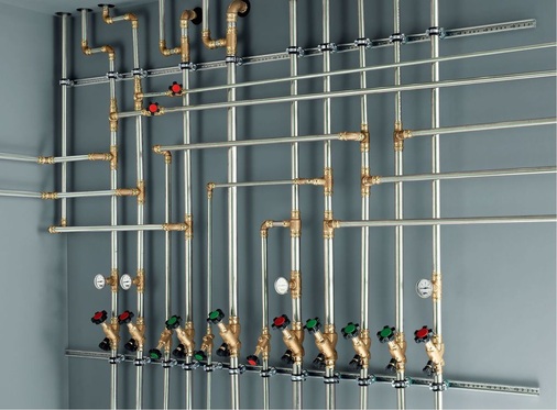 Für die meisten Trinkwasser-Großanlagen besteht künftig nur noch eine dreijährige Untersuchungspflicht.