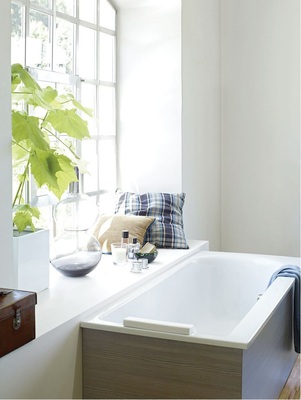 Strick- oder Häkeloptik-Accessoires zaubern einen besonderen Charme.