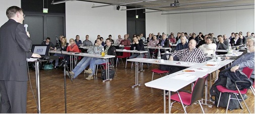 Beim Praxisforum Erdwärme des Bundesverbandes Wärmepumpen lag der Schwerpunkt auf Messsystemen zur digitalen Überwachung des Abdichtvorgangs.