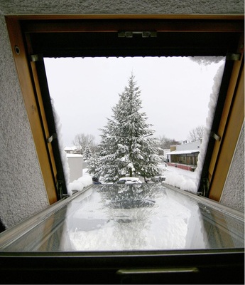 Wer sich nach einer Sanierung ohne Lüftungstechnik auf den Eifer der ­Mieter bei der Umsetzung von Lüftungsstrategien verlässt, wird meist auch vor Gericht verlassen sein.