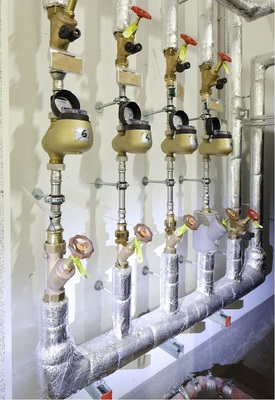 Blick in die Technikzentrale des Joseph-Pschorr-Hauses. Blick in die Technikzentrale des Joseph-Pschorr-Hauses.