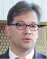 Florian Pronold, BMUB: „Ganze Quartiere mit Einfamilienhäusern aus den 1970er oder 1980er Jahren können Sie dämmen wie Sie wollen, da wird nichts draus.“