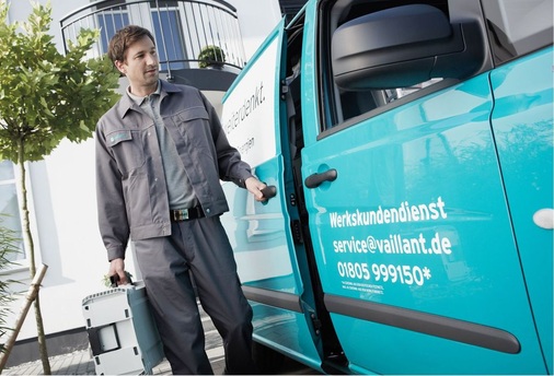 Die Ausbildung der Mitarbeiter eines Werkskundendienstes ist einer der entscheidenden Punkte. Das Personalkontingent am Markt ist jedoch begrenzt.