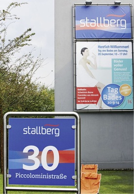 Blickfang: Der Kölner Handwerksbetrieb Stallberg reservierte für die Ankündigung (fast) eine ganze Hauswand.