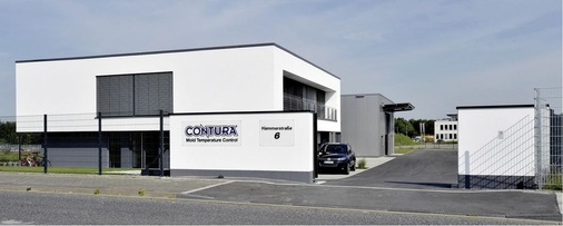 Das Gebäude der Contura GmbH (Objektbeispiel im Infokasten) wurde nach EnEV-Standard errichtet. Die Beheizung erfolgt mit einer Wärmpumpenkaskade.