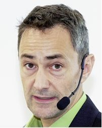 Oliver Kah (Passivhaus-Institut): „Das in die Fassade integrierte Lüftungsgerät bietet den Vorteil kurzer Leitungswege, auch eine Kaskadenlüftung ist möglich.“