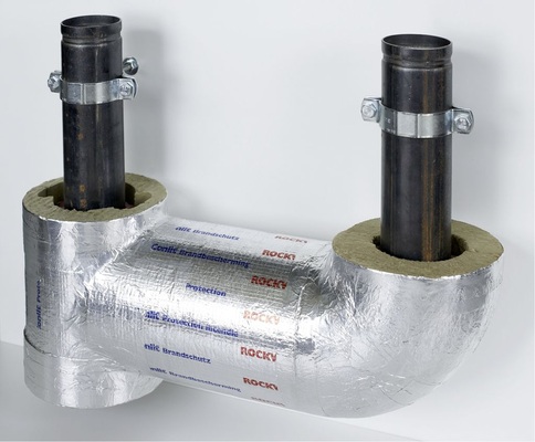 Improvisierte „Schnitzereien“ gehören der Vergangenheit an: Mit dem neu entwickelten Conlit-Brandschutzsystem von Rockwool können Sprinklerleitungen feuerwiderstandsfähig in F90 ausgeführt werden.