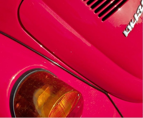 Der VW-Käfer ist eine der Ikonen modernen Industriedesigns — und ein Beispiel für große Spaltmaße, die mit Blenden überdeckt werden mussten.