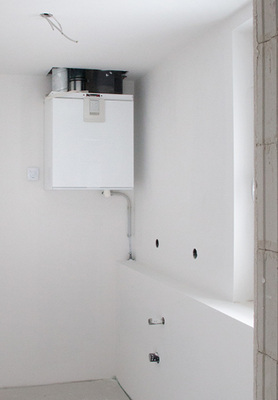 



Die Komfortlüftungsgeräte vom Typ Vallox Professional Line haben kompakte Abmessungen und lassen sich platzsparend in den Hauswirtschaftsräumen installieren.
