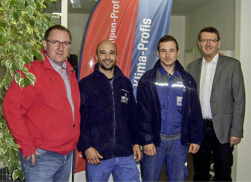 



Integration ist auch Chefsache: Erik Klingbeil und Walter Fahner mit ihren spanischen Facharbeitern Vicente Correcher Diz und Alejandro Cuellar Martínez.
