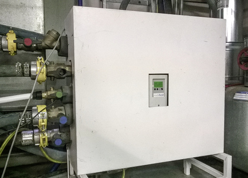 <p>
Sobald die Verbindungen zwischen den Geräten hergestellt sind, kann die Frischwasserstation die mobile Warmwasserbereitung aufnehmen. 
</p>