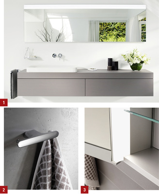 
1 Auf Wunsch maßgefertigt: Herzstück der Edition 400 von Keuco ist der Waschplatz mit Waschtisch und Waschtischunterbau.



2 Accessoires Edition 400: Das Handtuch wird von hinten angehängt – so bleibt das Design auch in der Benutzung im Blick.



3 Spiegelschrank Royal Match: Beim Öffnen drehen sich die Spiegeltüren um die Leuchten, sodass immer Licht zur Stelle ist.
