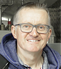 
Reinhold Haas aus Giengen: „Wir sind seit Anfang 2014 in der Gruppe. In der kurzen Zeit hat sich bei uns sehr viel zum Positiven verändert. Die Gruppe stärkt uns in vielen Entscheidungen und hilft uns offene Fragen und Probleme zu bewältigen.“
