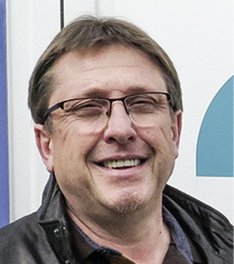 
Joachim Kossowski aus Lauda-Königshofen: „Der Erfahrungsaustausch, das ganz besondere Gemeinschaftserlebnis, das spezielle Angebot für die Azubi-Fortbildung und die Frauen-Erfa sind starke Argumente für unsere Gruppe.“
