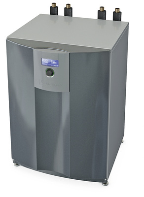 
Die Alterra SW bietet Alpha Innotec mit Leistungen von 4 bis 19 kW an. Die Geräte dieser Serie haben die Standardbreite von Küchenmöbeln.
