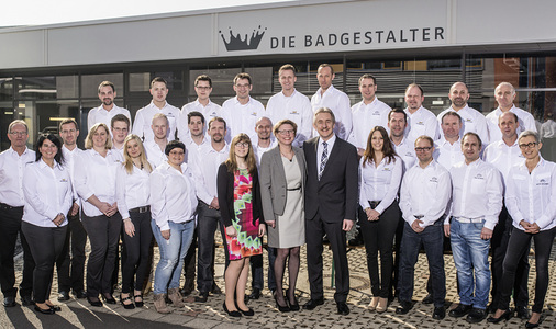 
Die mittlerweile 33 Köpfe umfassende Belegschaft von Peter Ullrich ist motiviert und gut ausgebildet. Einmal im Monat gibt es Samstag und Sonntag einen Schau- und Infotag. Einmal im Jahr ein „Kreiselfest“, bei dem zuletzt 3500 Besucher kamen.
