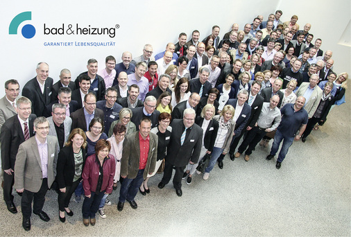 
Engagierte Handwerkerkooperation: Exakt 125 Teilnehmer kamen zur Jahrestagung der Geislinger Bad & Heizung AG.
