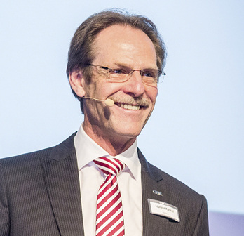 
„Als Kooperation haben wir eine ordnungspolitische Aufgabe. Wir erhalten den selbstbestimmten Mittelstand – in unserem Handwerk und auf Seiten unserer Lieferantenpartner“, SHK-Vorstand Holger Kachel.
