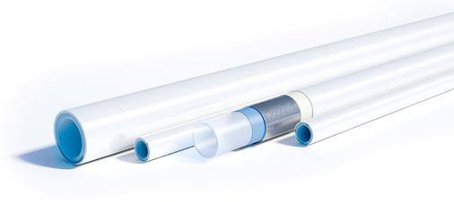 
Die Materialeigenschaft Biegbarkeit von Mehrschichtverbundrohren unterstützt den Installateur beim Erstellen einer hygienischen und wirtschaftlichen Trinkwasserinstallation.
