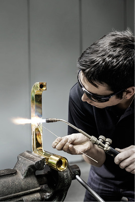 <p>
</p>

<p>
In der Axor-Manufaktur ist die individuelle Fertigung von Armaturen problemlos möglich. 
</p> - © Hansgrohe

